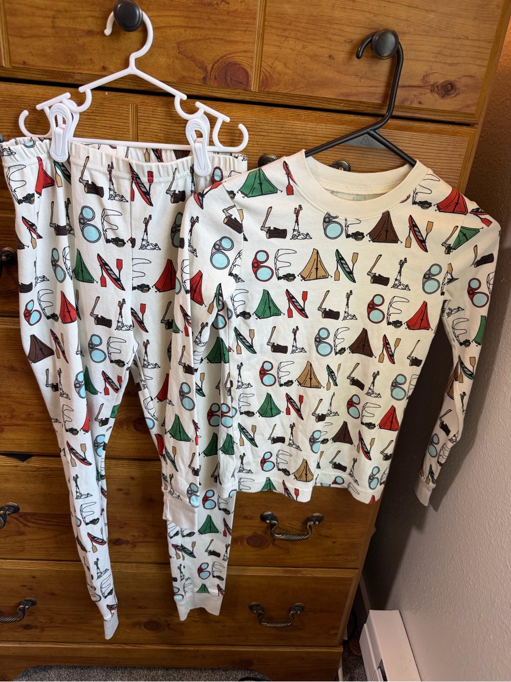 L.L Bean kids camping/outdoors print pj set 100% cotton size 12